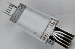 空氣型母線槽的結構介紹,和澆注型母線槽有什么區別?